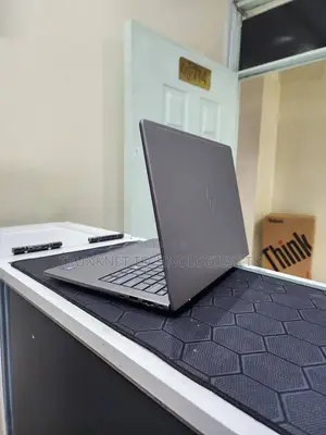 Laptop HP ZBook 14 32GB Intel Core Ultra 7 SSD 1T