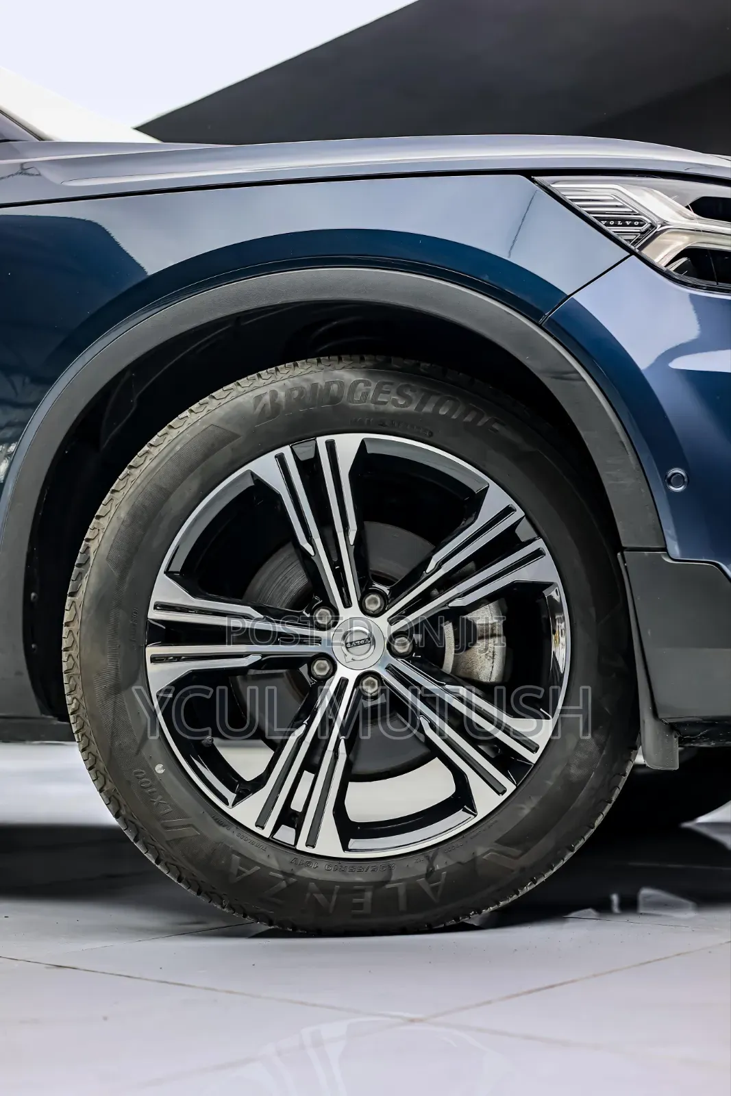Volvo XC40 T5 Petrol AWD 2019 Blue