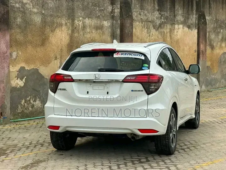 Honda Vezel 1.5 2WD 2019 White