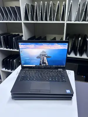 Laptop Dell Latitude 7390 16GB Intel Core i7 SSD 256GB