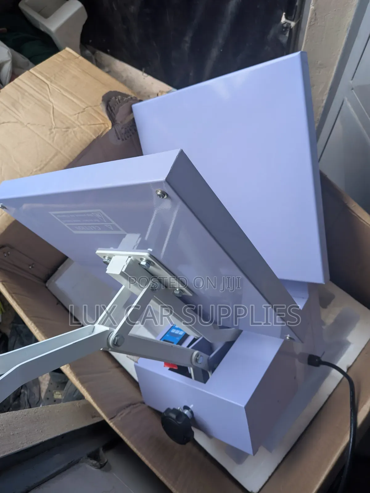 Flatbed Heat Press Machine, Resembling a 38x38 Cm