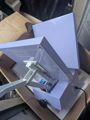 Flatbed Heat Press Machine, Resembling a 38x38 Cm