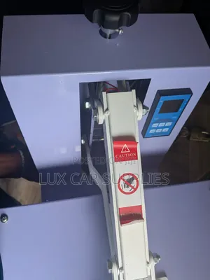 Flatbed Heat Press Machine, Resembling a 38x38 Cm