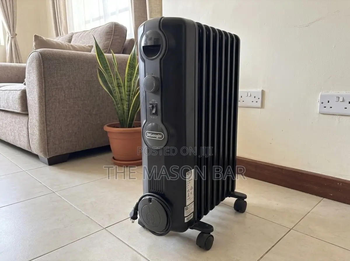 DeLonghi 1500W Room Heater / Oil-Filled Radiator, Model TRRS0715.B