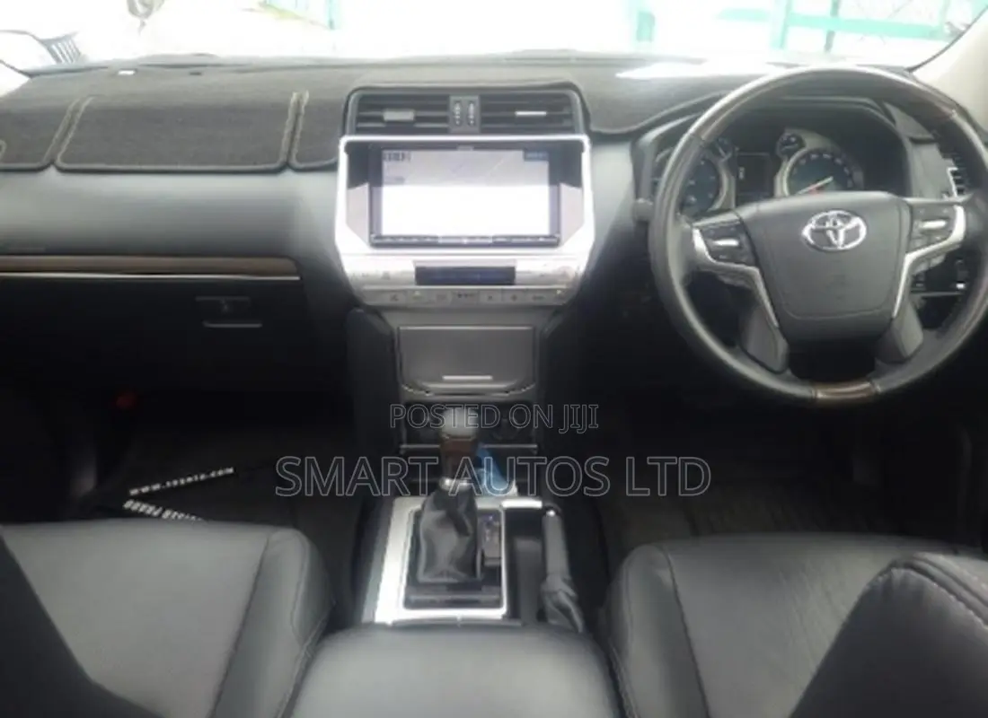 Toyota Land Cruiser Prado 2.8 2022 Gray