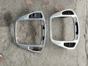 Toyota Kluger Console