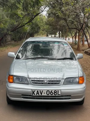Toyota Corsa 2000 Silver