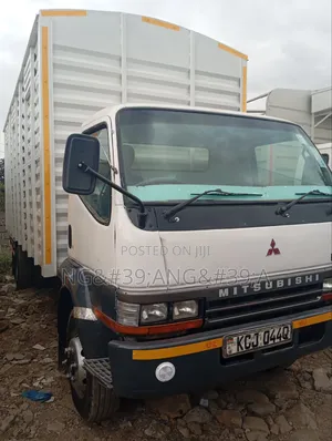 Mitsubishi Lorry FH 2016 White