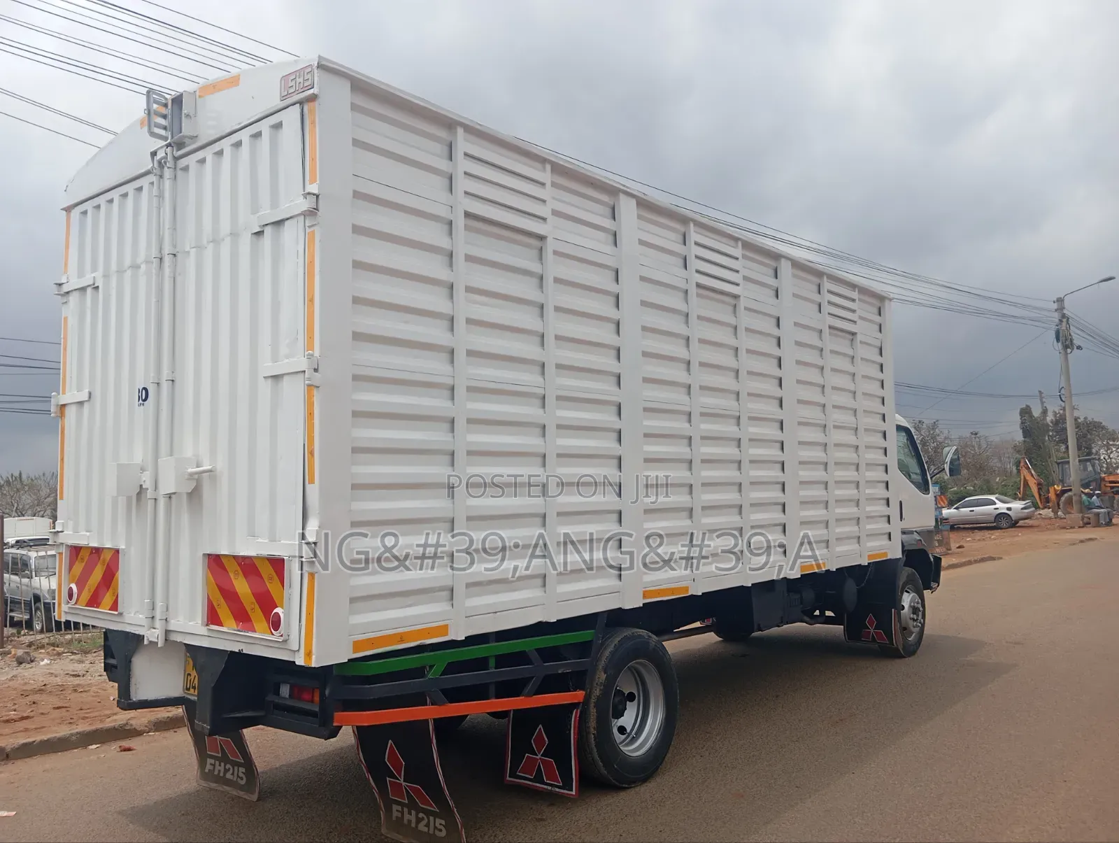 Mitsubishi Lorry FH 2016 White