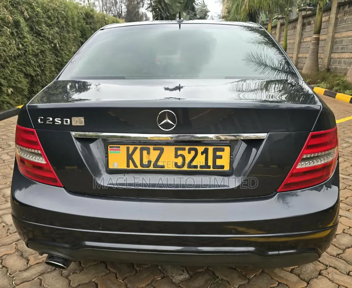 Mercedes-Benz C250 2013 Black