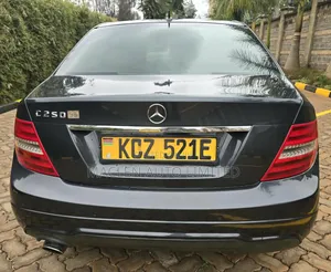 Mercedes-Benz C250 2013 Black