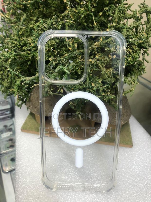 Clear MagSafe Protective Phone Case Packaged for an iPhone 12 Pro Max - thumbnail 2