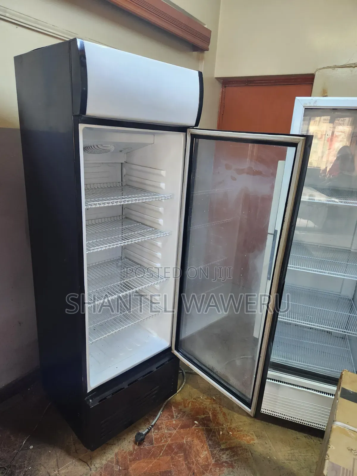 Low Energy Consumption Display Refrigerator