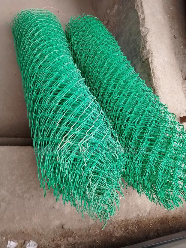 Coated PVC Green Chain Link 7ft - thumbnail 2