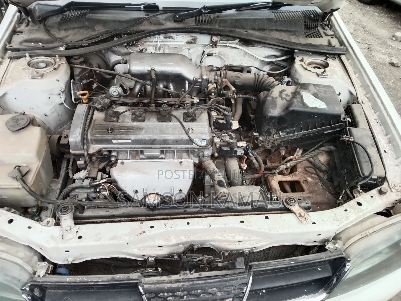Toyota Carina 2001 White