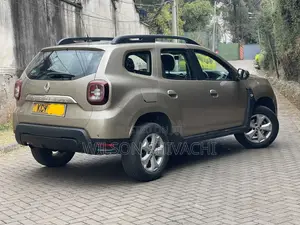 Renault Duster 2020 Gold