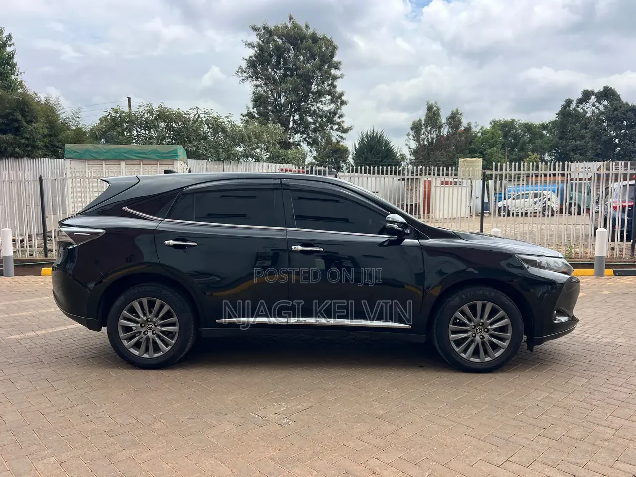 Toyota Harrier 2017 Matt Black