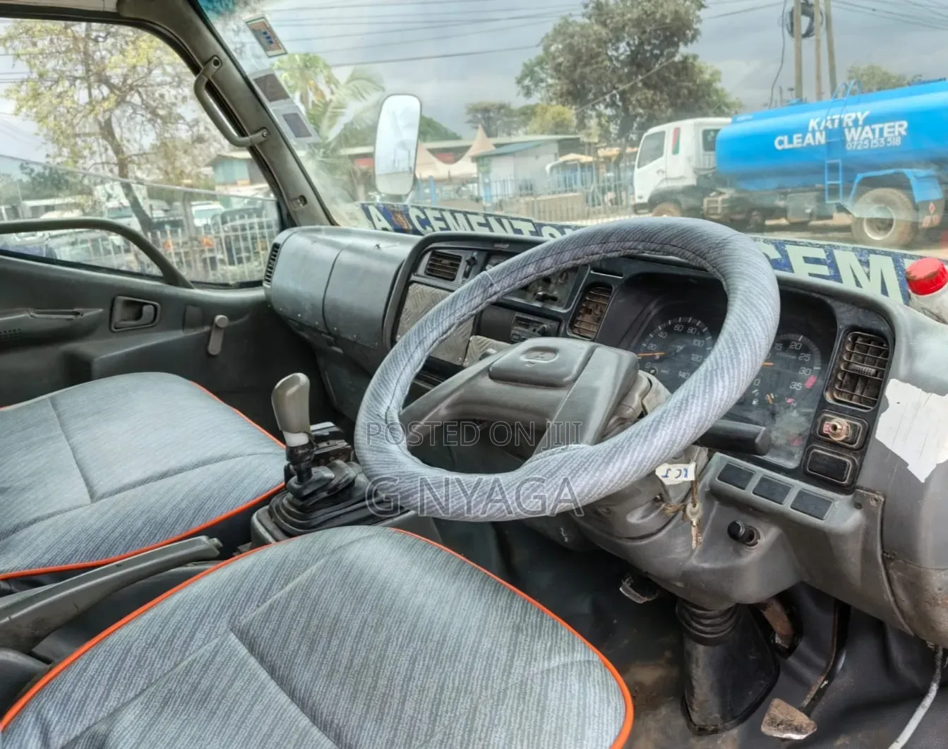 Mitsubishi Fh215 Covered Body 2015 Model