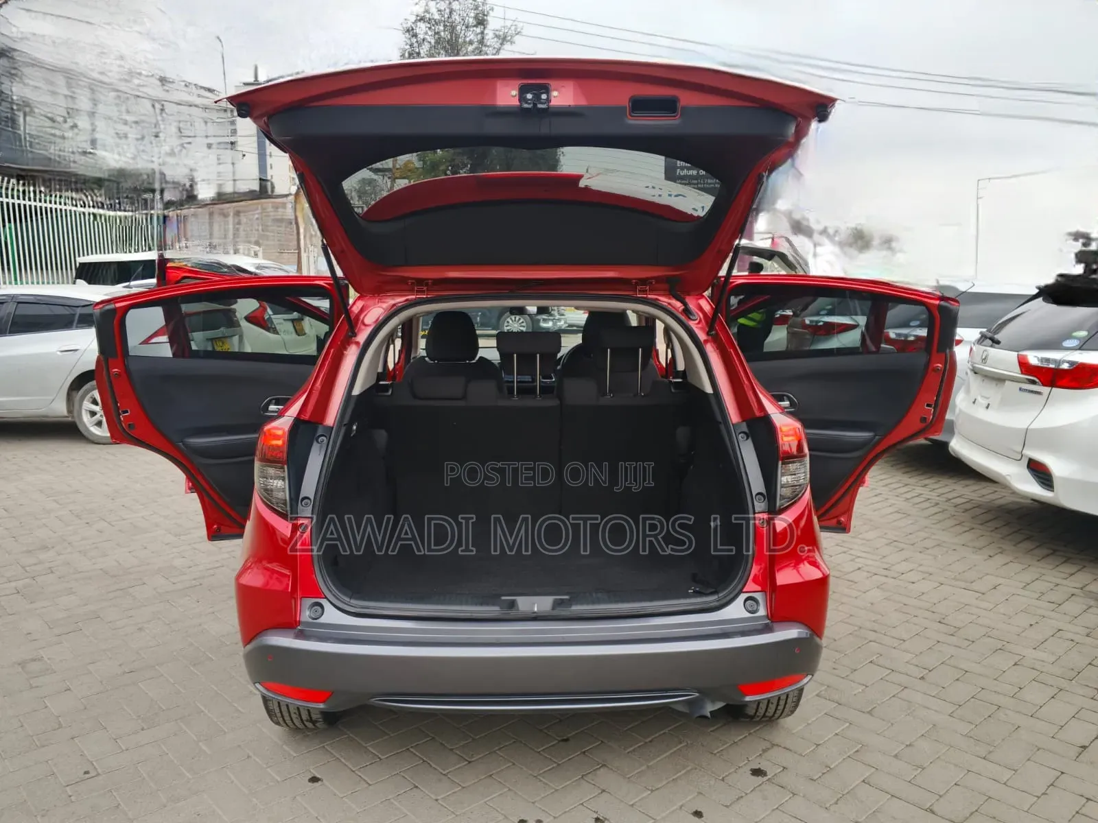 Honda Vezel 1.5 Hybrid 4WD 2019 Red