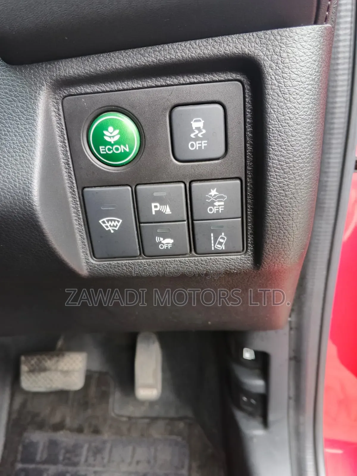 Honda Vezel 1.5 Hybrid 4WD 2019 Red