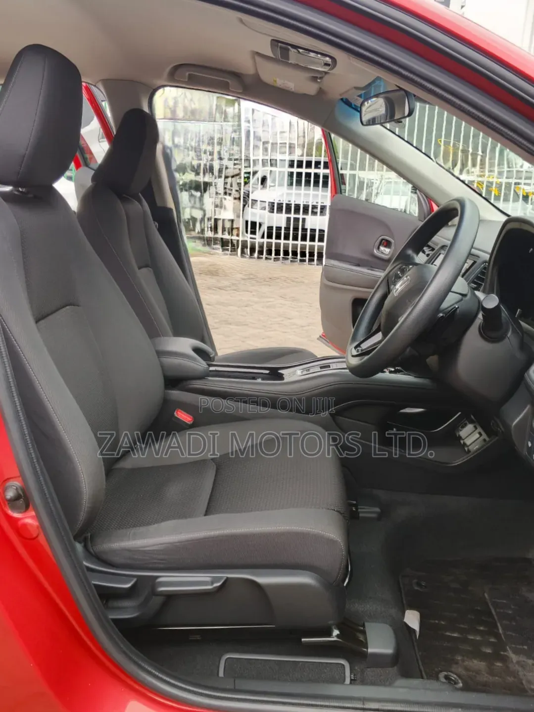Honda Vezel 1.5 Hybrid 4WD 2019 Red