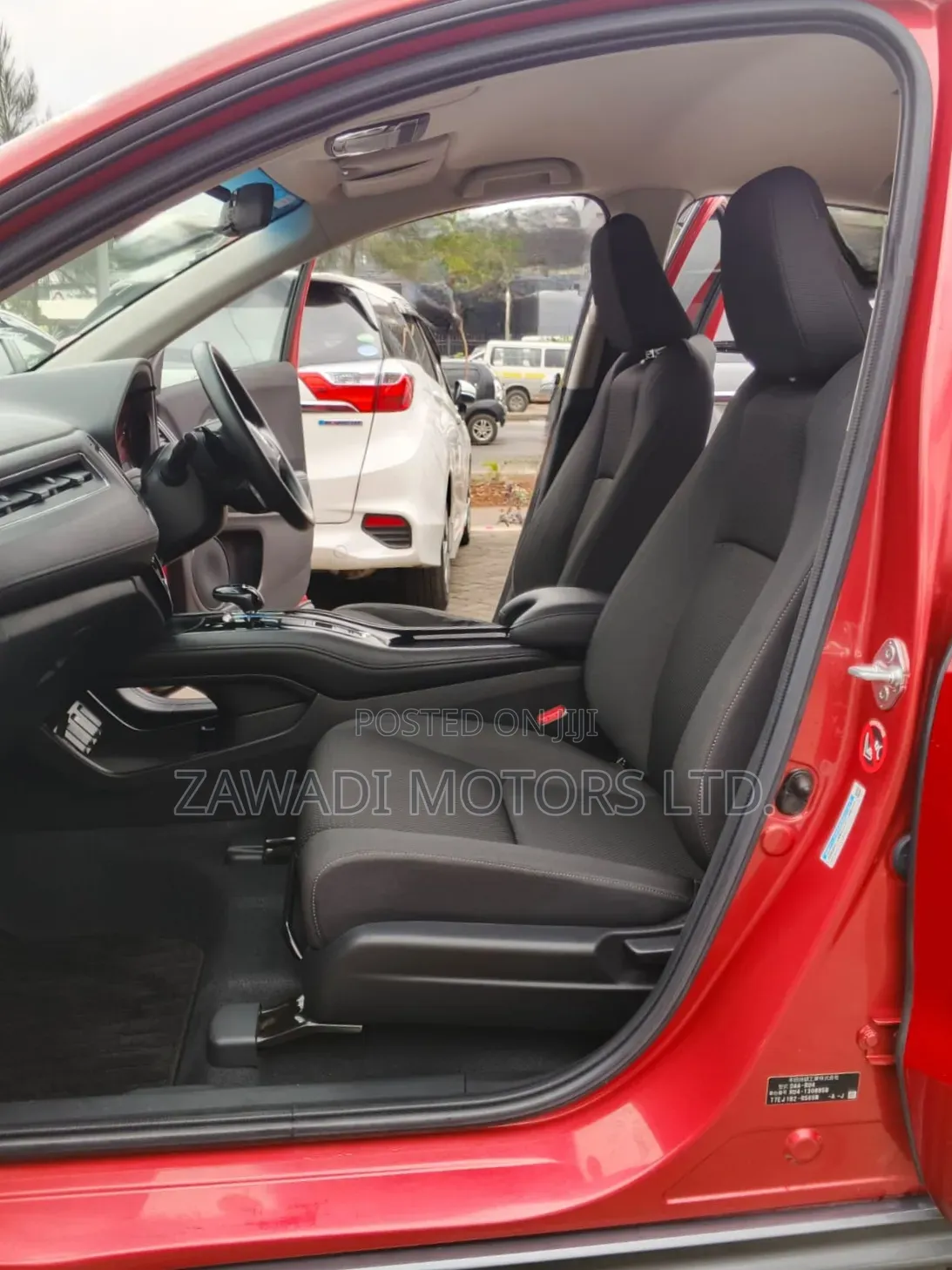 Honda Vezel 1.5 Hybrid 4WD 2019 Red