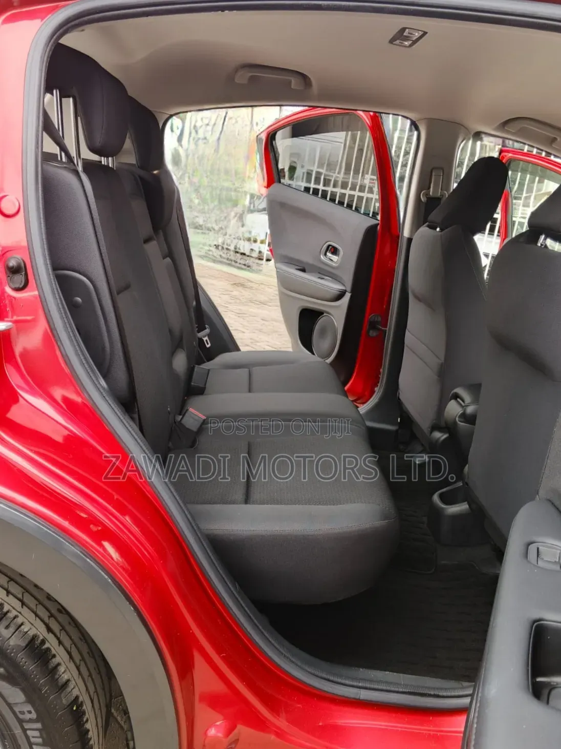 Honda Vezel 1.5 Hybrid 4WD 2019 Red