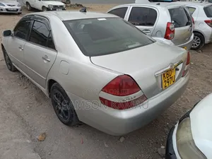 Toyota Mark II 2004 Silver
