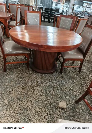 Round Solid Dinning Table Set