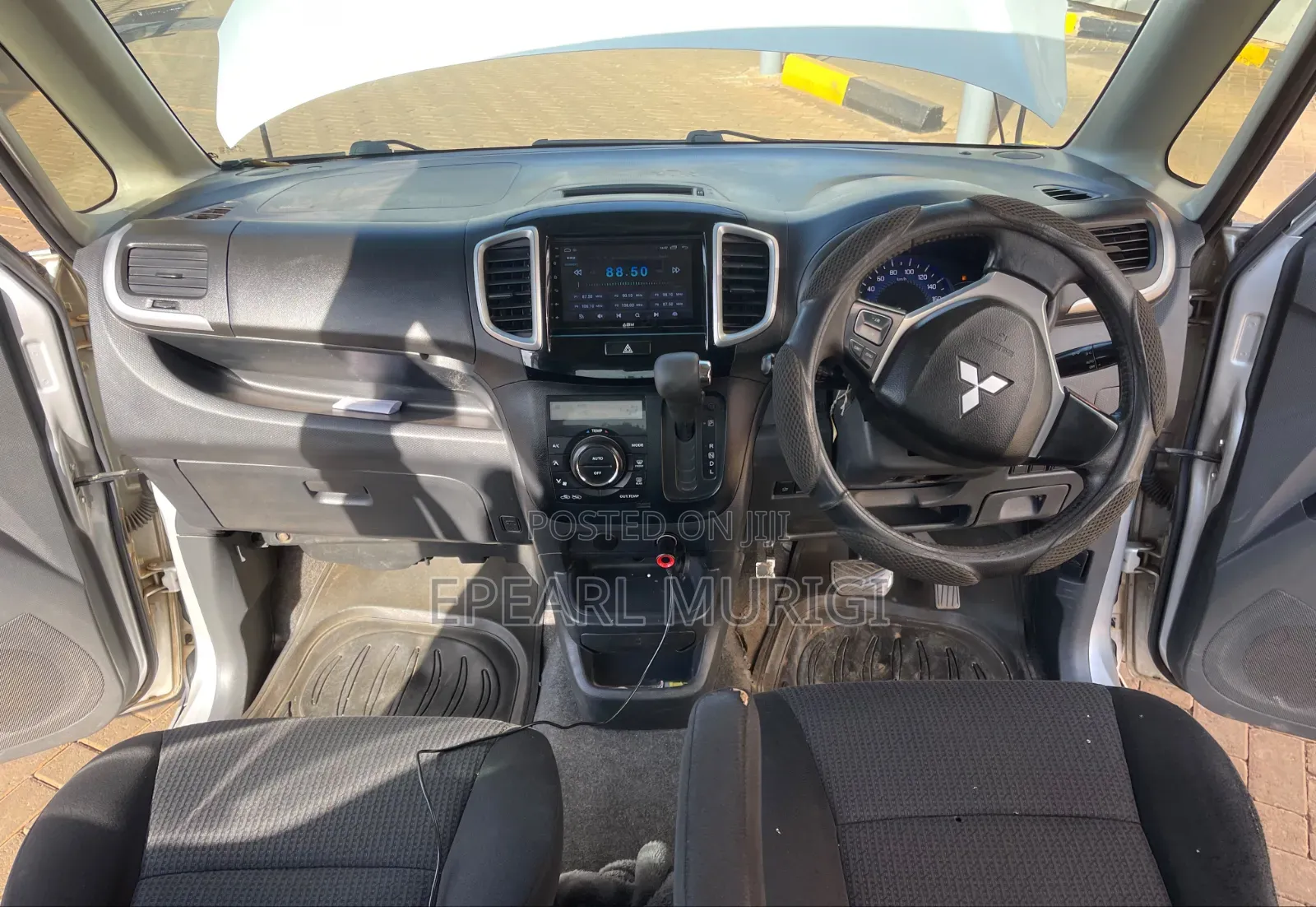 Suzuki Solio 2015 Silver