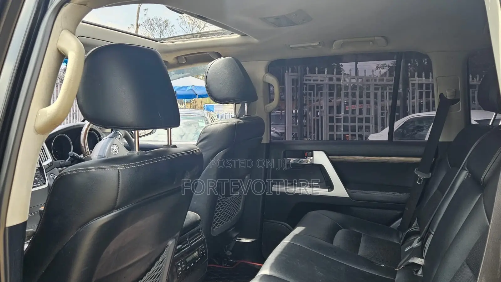 Toyota Land Cruiser 2010 Black