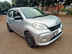 Toyota Passo 2017 Silver