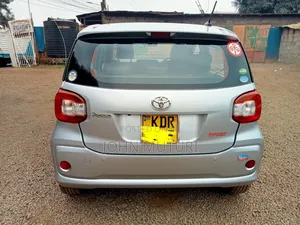 Toyota Passo 2017 Silver