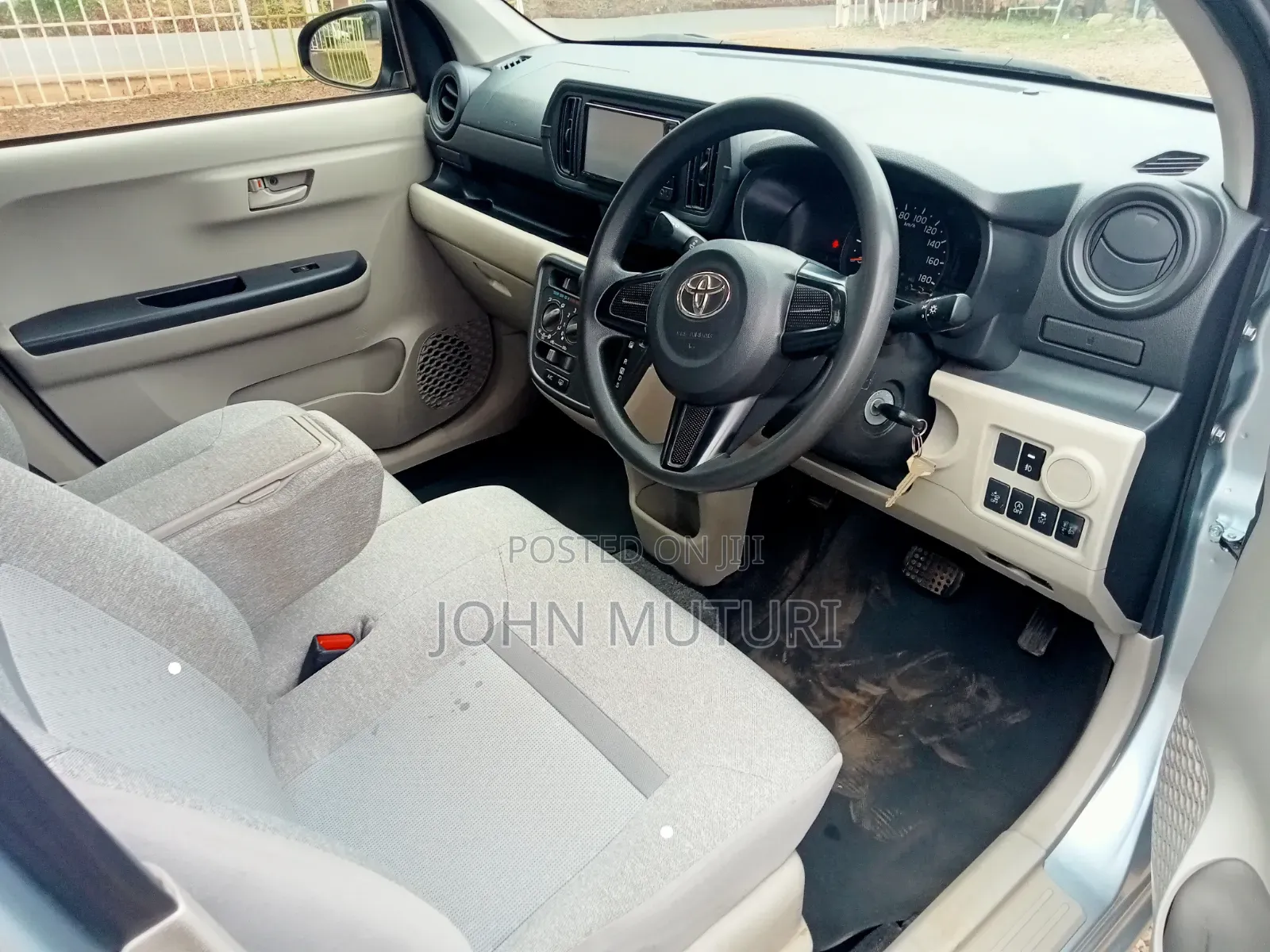 Toyota Passo 2017 Silver