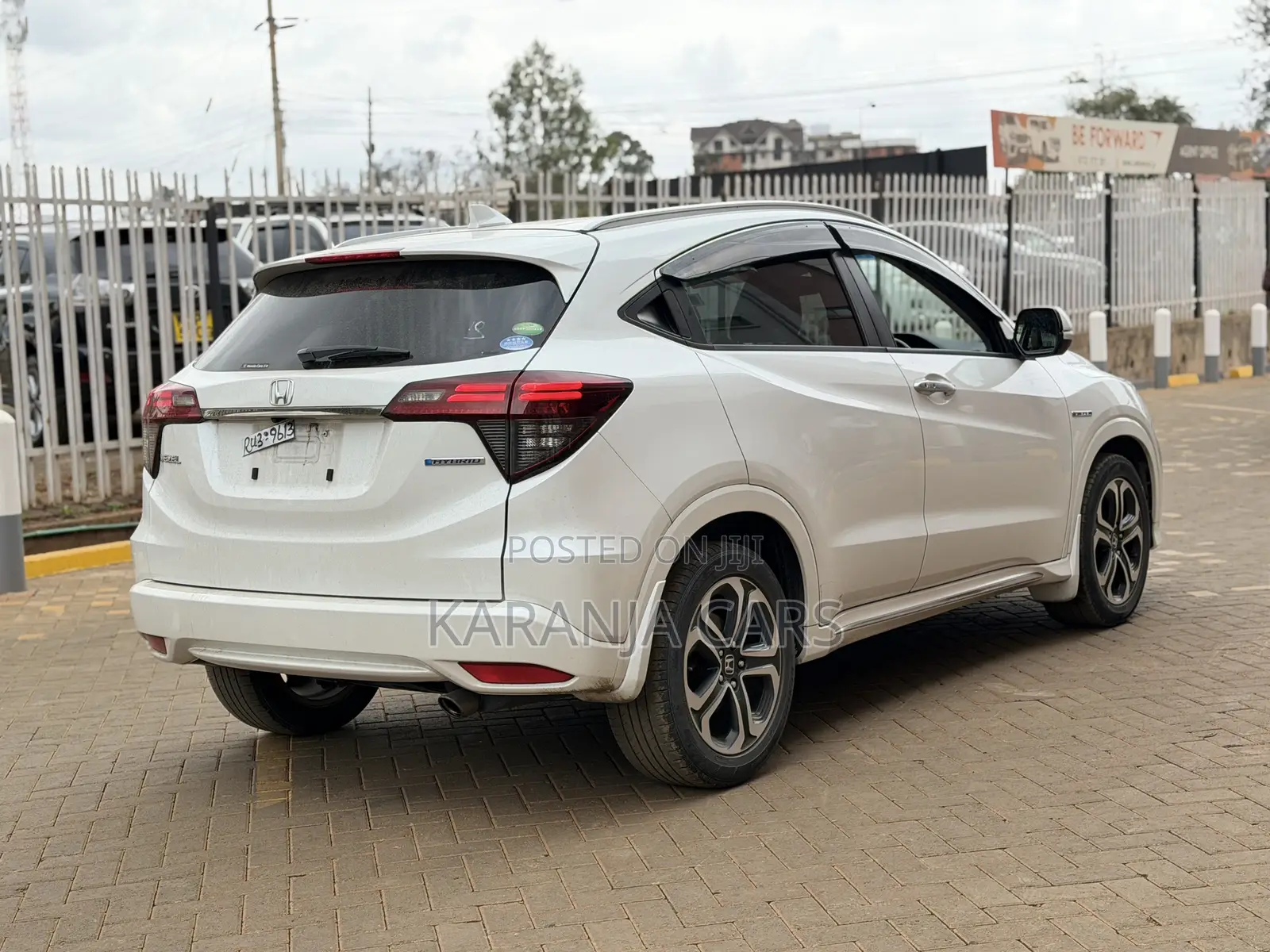 Honda Vezel 1.5 Hybrid 2WD 2019 White