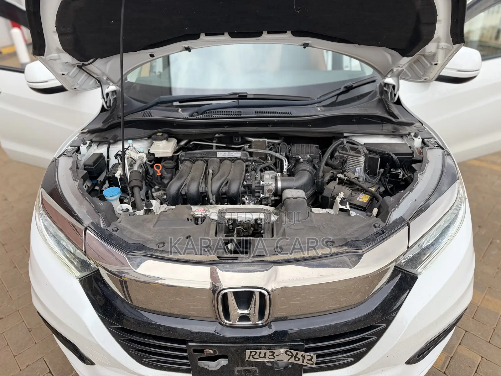 Honda Vezel 1.5 Hybrid 2WD 2019 White
