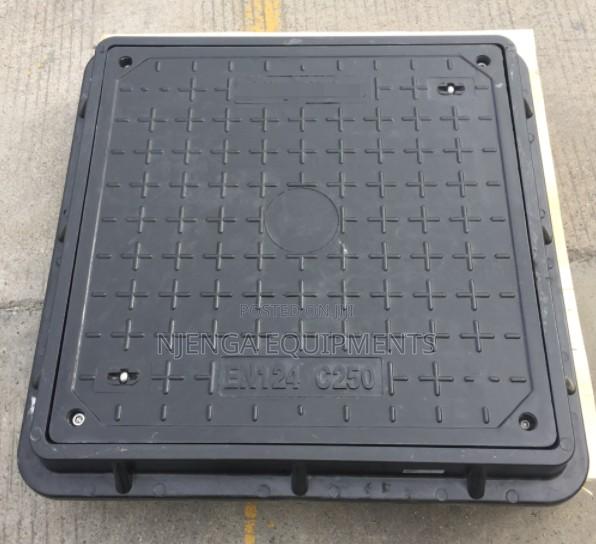 Lockable Manhole Covers 450 X 450 - main view