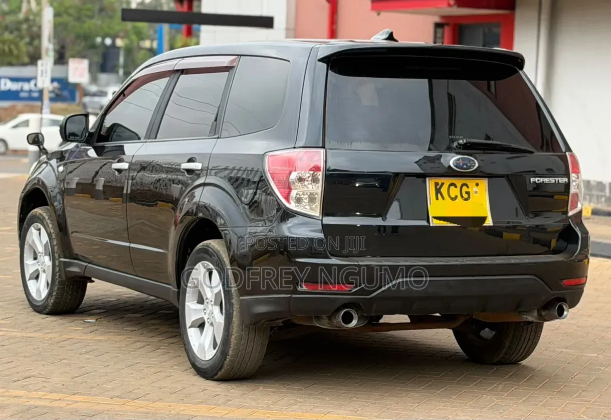 Subaru Forester 2010 Black