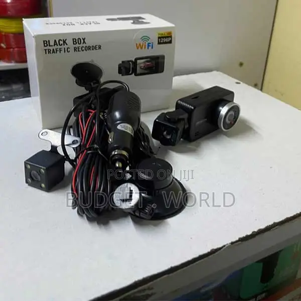 Seamless Loop Recording Full HD 3 Lens Dash Cam 1080P Resolution