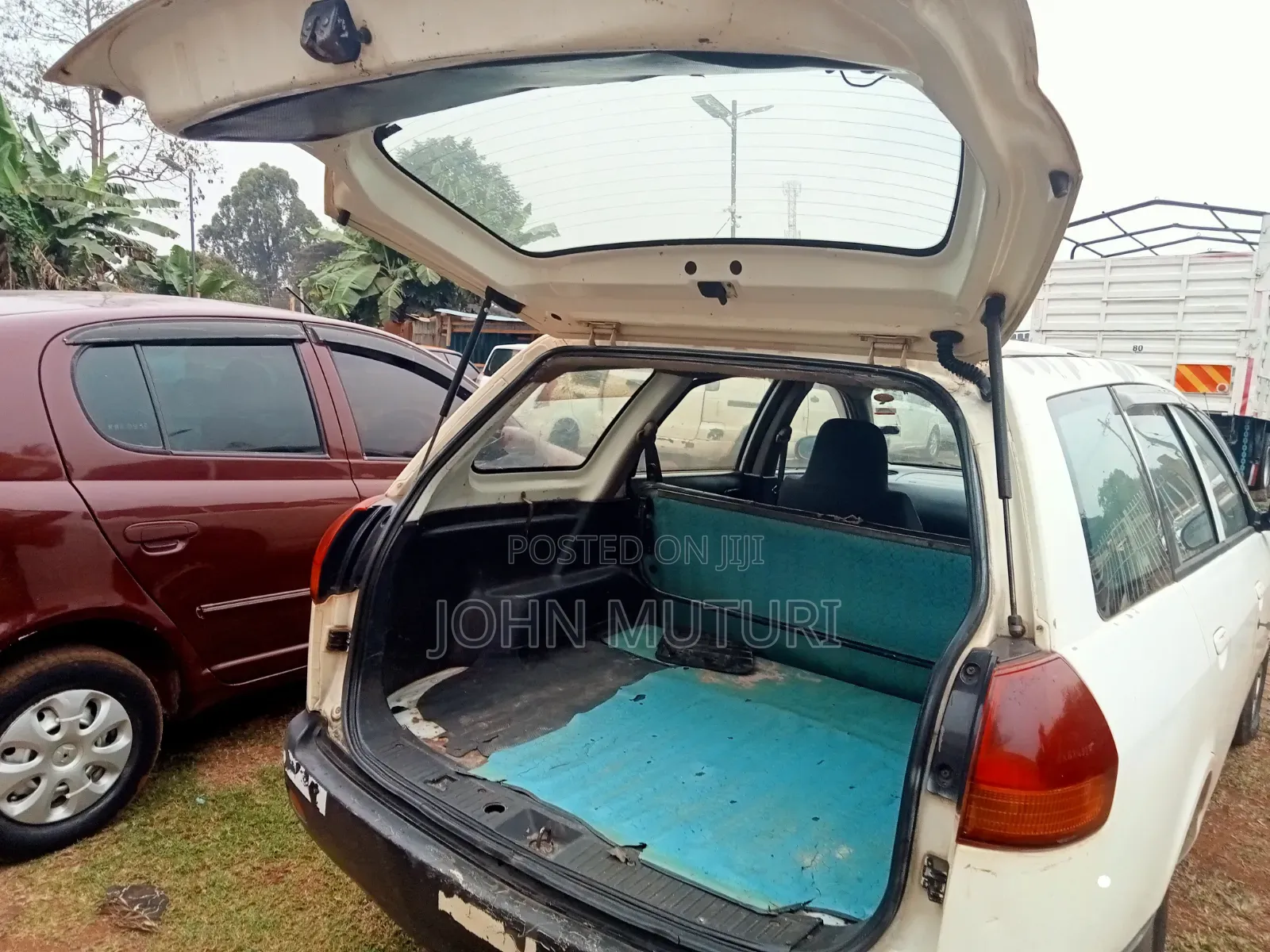 Nissan Advan 2006 White