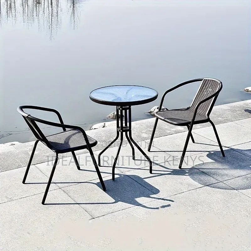 2seat and Outdoor Dining