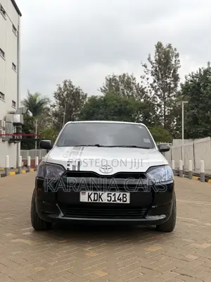 Toyota Succeed 2015 Silver