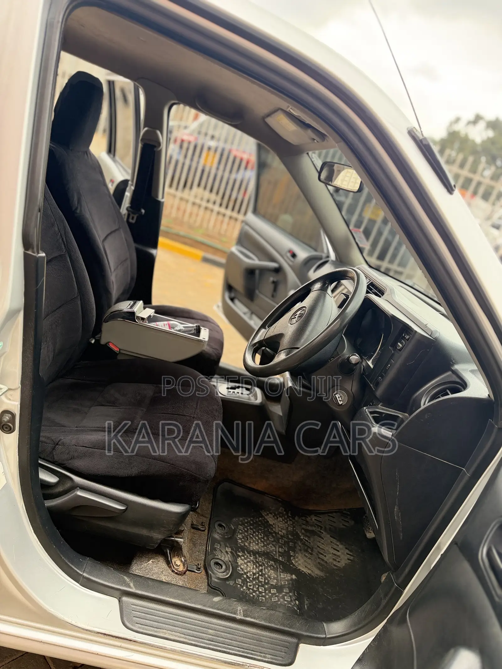 Toyota Succeed 2015 Silver