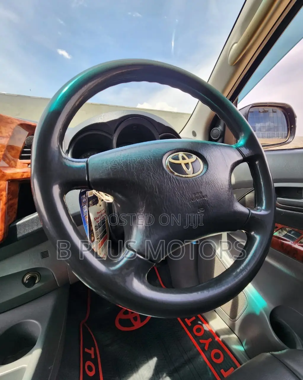 Toyota Hilux 2012 Black