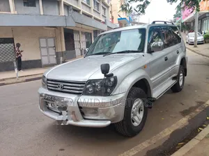 Toyota Land Cruiser Prado 2001 Silver