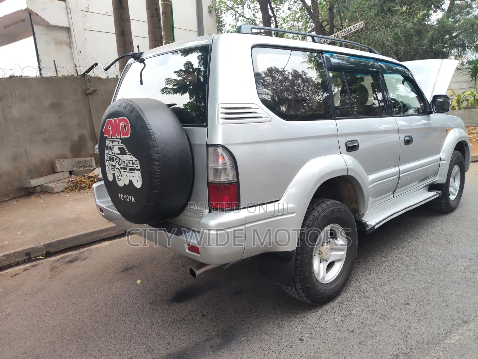 Toyota Land Cruiser Prado 2001 Silver