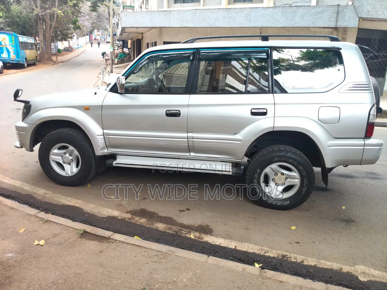 Toyota Land Cruiser Prado 2001 Silver