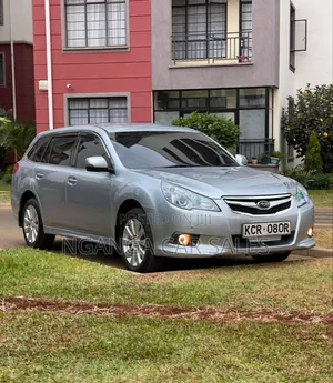 Subaru Legacy 2011 Silver