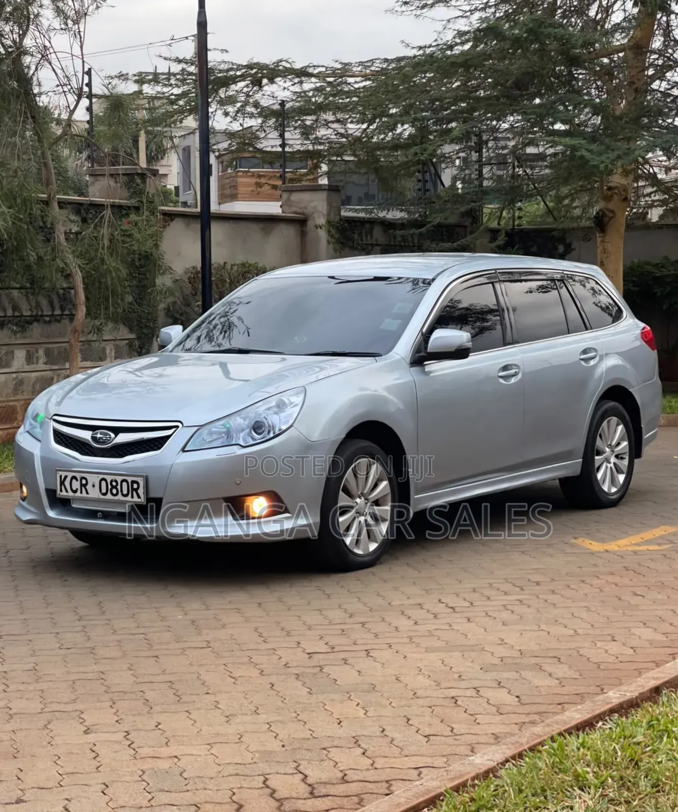 Subaru Legacy 2011 Silver
