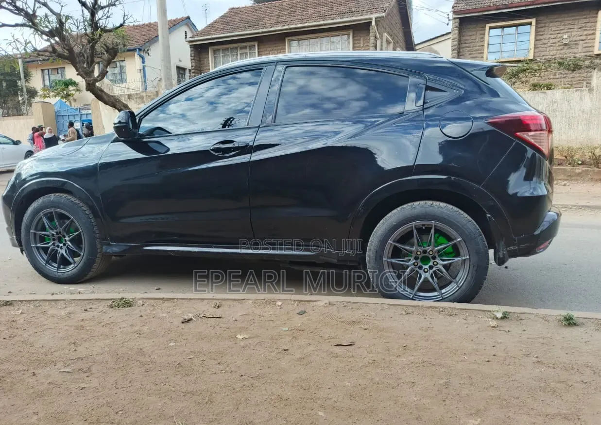 Honda Vezel 1.5 2WD 2015 Black